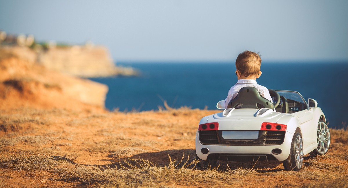 Modern vehicles are adding weight - weight that needs to be offset through the use of lighter materials, like aluminium.  ©iStock