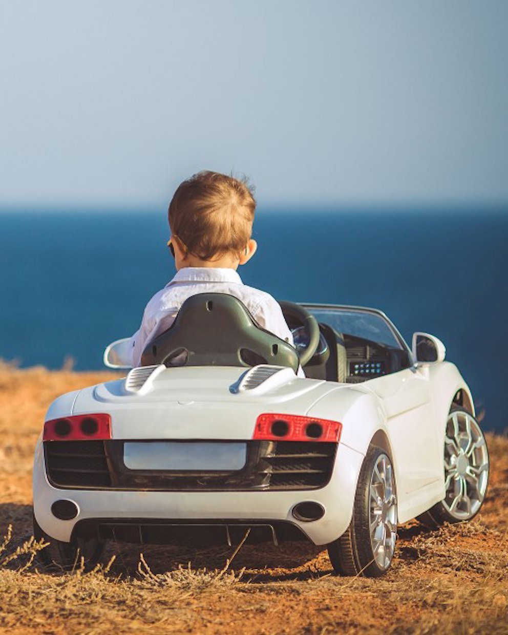 Modern vehicles are adding weight - weight that needs to be offset through the use of lighter materials, like aluminium.  ©iStock
