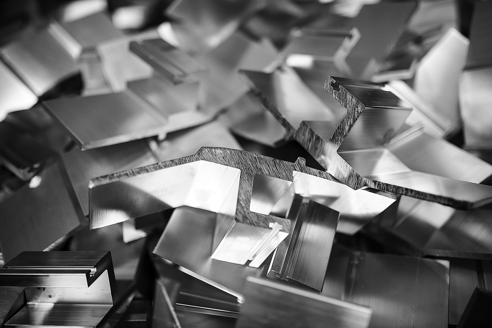 When you look at some of its most important material properties, the behavior of aluminium in case of fire is predictable.