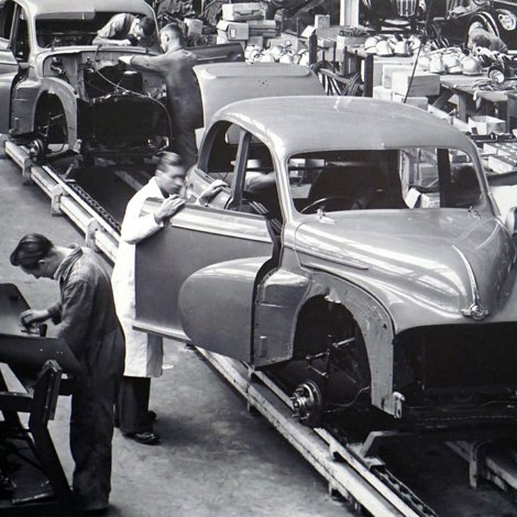 morris car factory ca 1940